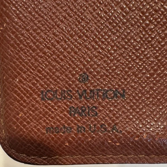 Authentic Louis Vuitton Compact Wallet - Picture 9 of 11
